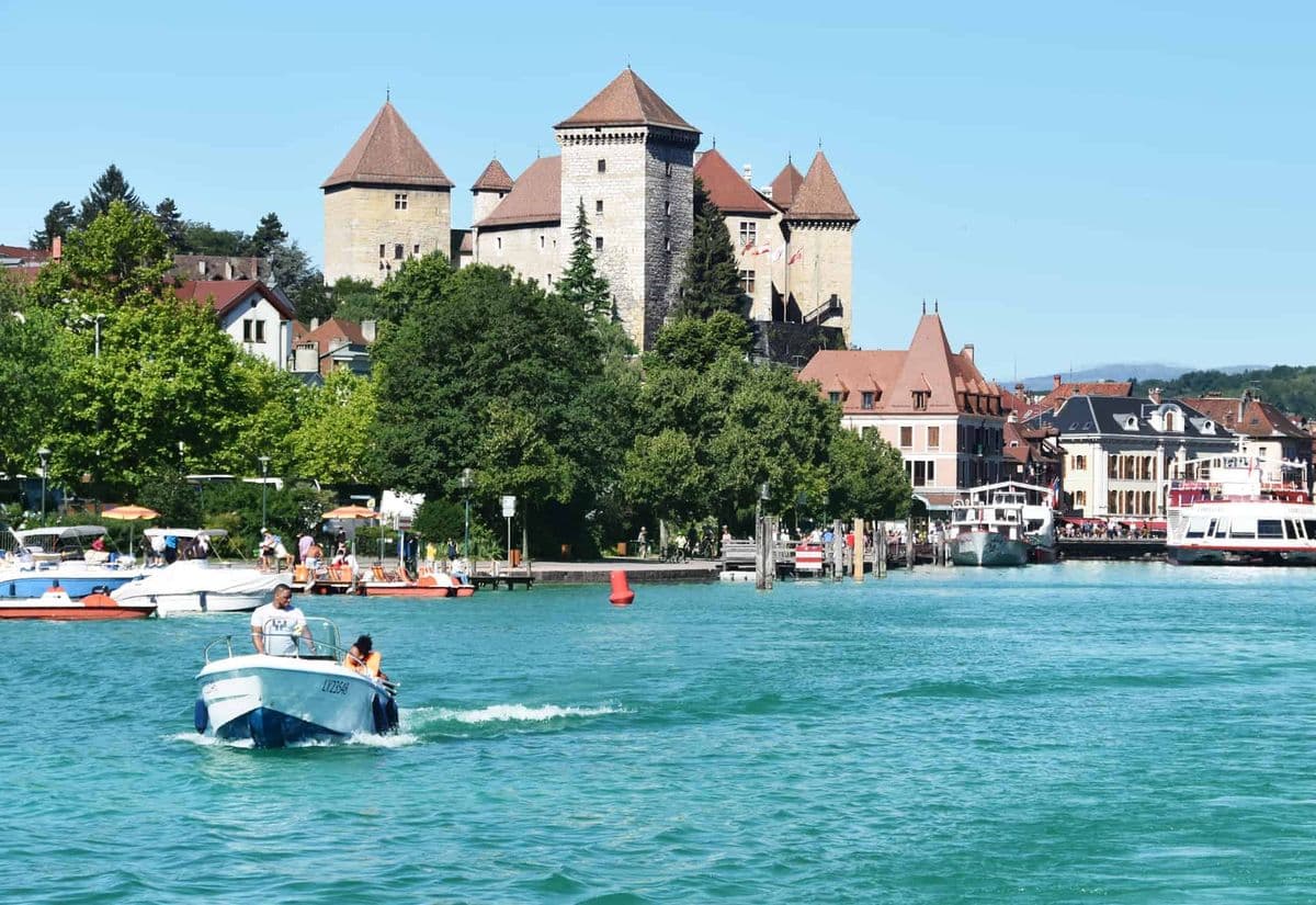 taxi annecy to geneva