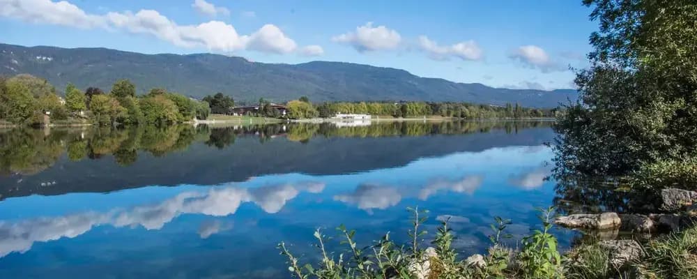 Location Voiture Pays de Gex – Simple et Abordable avec Kiro Travel